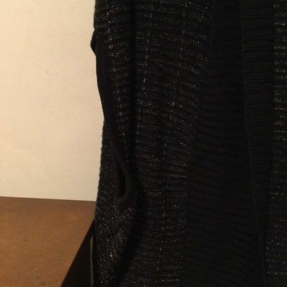 Gap sleeveless sweater black with silver sparkle - Picture 3 of 3